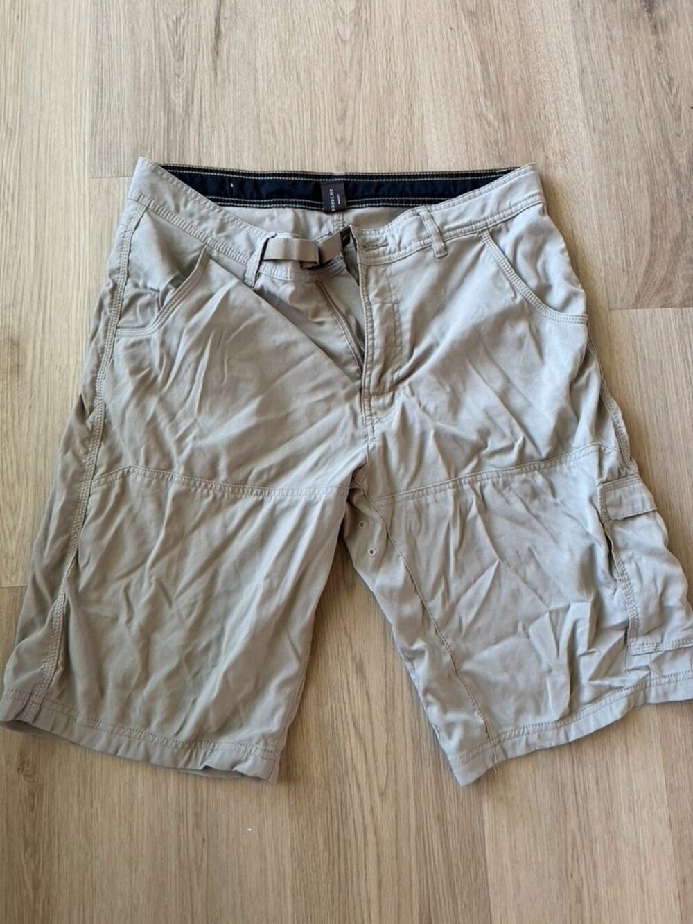 Prana Khaki Cargo Shorts Tan Beige Outdoor Walking Nature Belt Mens Size Large
